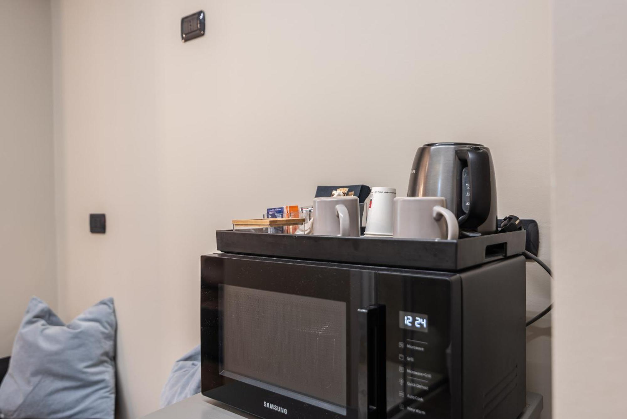 Double L Luxury Suite Милано Екстериор снимка